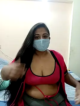 DIZZLING DIVA online show from December 24, 7:00 pm