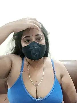 DIZZLING DIVA online show from December 29, 1:45 am