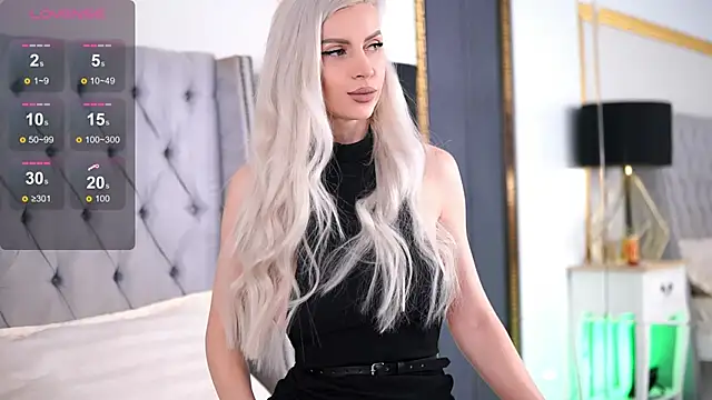 Snapshot of KiaHarper chatting on February 14, 10:36 pm KiaHarper online show from February 14, 10:36 pm