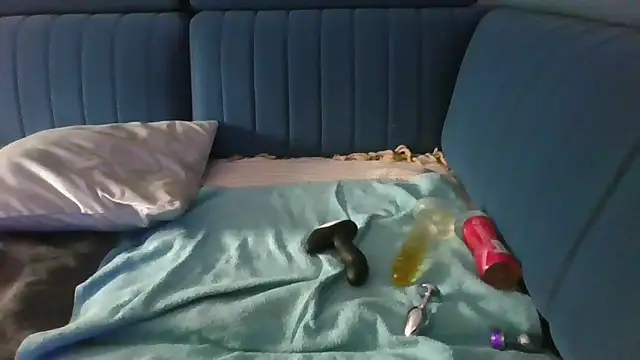 Snapshot of axecoman60 chatting on March 9, 2:21 pm axecoman60 online show from March 9, 2:21 pm