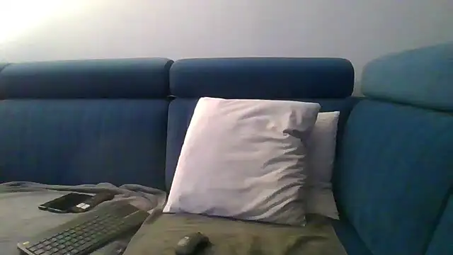 Snapshot of axecoman60 chatting on March 14, 10:16 pm axecoman60 online show from March 14, 10:16 pm