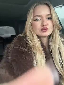 Snapshot of Devill_Angel_ chatting on January 18, 9:57 am Devill Angel online show from January 18, 9:57 am