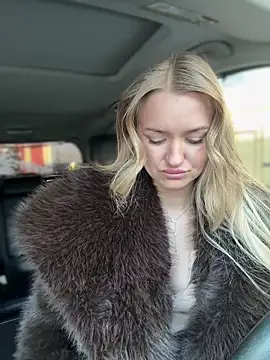 Snapshot of Devill_Angel_ chatting on February 1, 10:14 am Devill Angel online show from February 1, 10:14 am