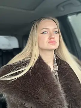 Snapshot of Devill_Angel_ chatting on February 2, 10:14 am Devill Angel online show from February 2, 10:14 am