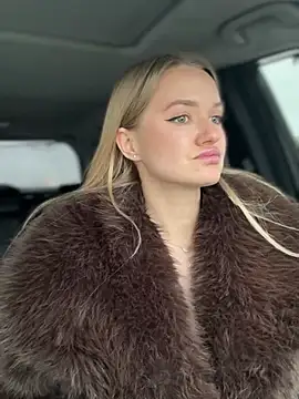 Snapshot of Devill_Angel_ chatting on February 11, 9:03 am Devill Angel online show from February 11, 9:03 am