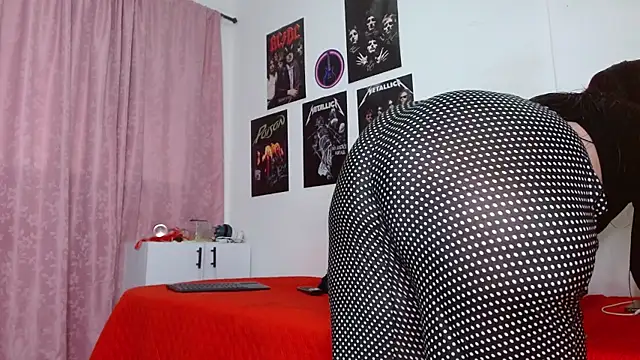 scarlett  morgan online show from September 24, 1:14 pm