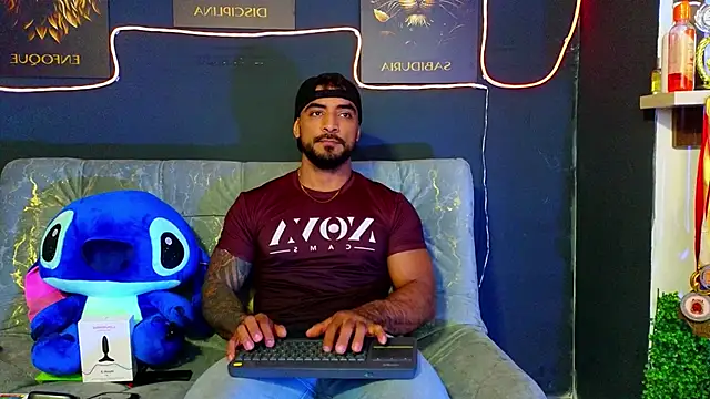 ERIC HARRISON online show from November 16, 9:53 pm