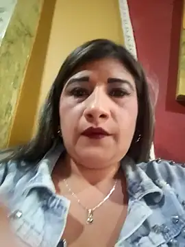 Hannahcandyy online show from March 3, 10:31 pm