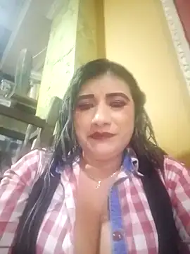 Hannahcandyy online show from March 15, 11:28 pm