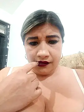 Hannahcandyy online show from October 31, 12:44 am