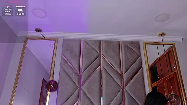 Lola King online show from February 22, 5:44 am