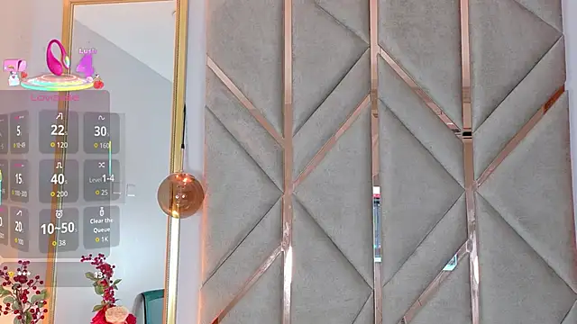 Lola King online show from December 15, 1:21 am