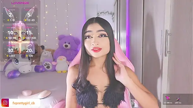 urfavprettygirl online show from October 22, 8:03 am