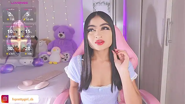 urfavprettygirl online show from November 14, 7:40 am