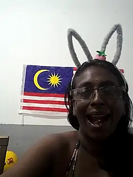 mamakarma1403 online show from September 19, 12:02 am