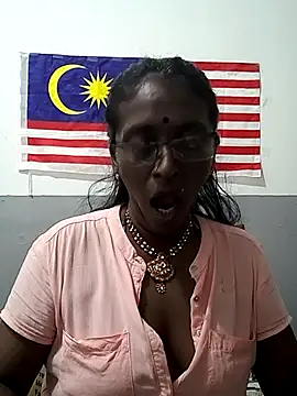 mamakarma1403 online show from October 4, 6:39 pm