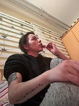 Snapshot of kattleya1407 chatting on February 5, 10:47 pm kattleya1407 online show from February 5, 10:47 pm