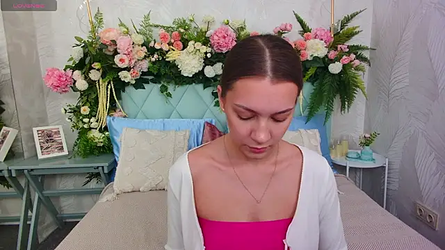 Snapshot of AliceBrayan chatting on February 2, 5:22 pm AliceBrayan online show from February 2, 5:22 pm