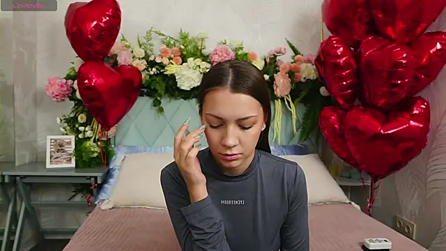 Snapshot of AliceBrayan chatting on February 15, 5:09 pm AliceBrayan online show from February 15, 5:09 pm