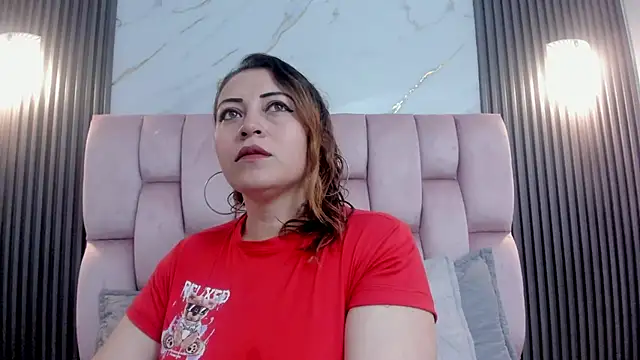 Snapshot of Soofhiaa_R chatting on December 9, 12:08 pm Soofhiaa R online show from December 9, 12:08 pm