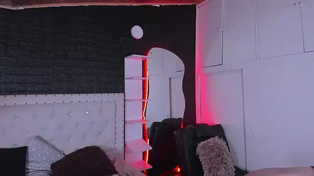 Ghosty Doll online show from January 18, 1:19 am