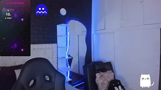 Ghosty Doll online show from February 19, 8:10 pm