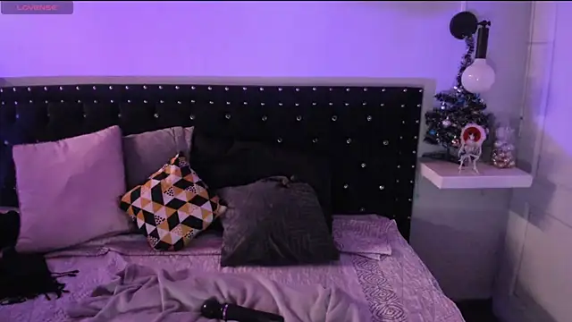 Ghosty Doll online show from December 14, 1:16 pm