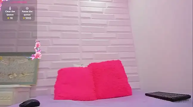 ebony beckyy online show from February 11, 7:05 pm