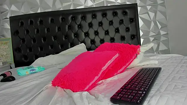 ebony beckyy online show from March 15, 8:10 pm