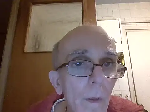 Snapshot of mariusica1@xh chatting on January 18, 4:27 am mariusica1xh online show from January 18, 4:27 am