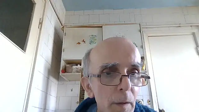 Snapshot of mariusica1@xh chatting on February 27, 12:16 pm mariusica1xh online show from February 27, 12:16 pm