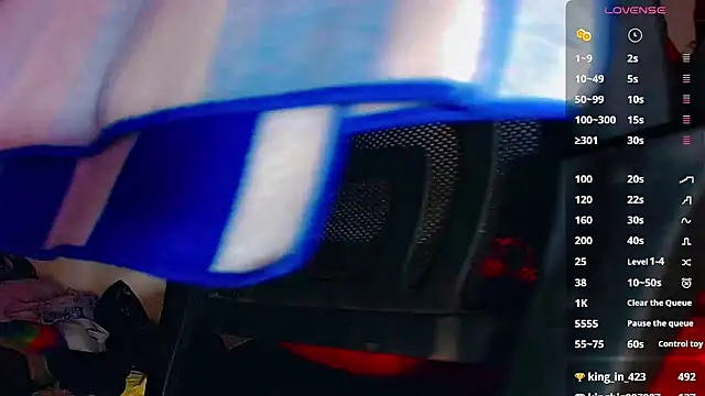 Snapshot of nicol_gill_ chatting on February 10, 11:46 am nicol gill online show from February 10, 11:46 am