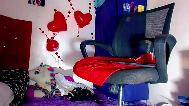 Snapshot of nicol_gill_ chatting on February 15, 2:44 pm nicol gill online show from February 15, 2:44 pm