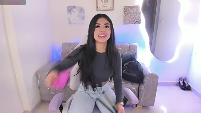 Charlotte cowell sub1  online show from December 2, 3:29 pm