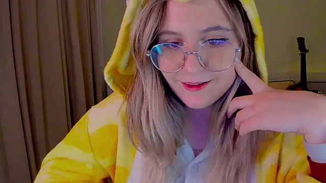 Diana Flower online show from December 6, 2:17 pm