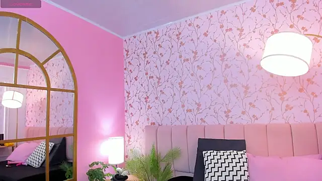 amber-hill online show from February 25, 10:07 pm