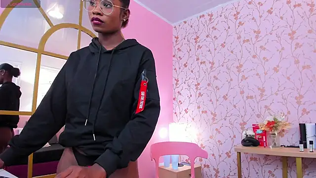 amber-hill online show from March 11, 4:21 am