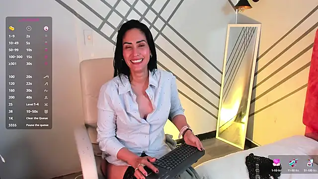 Snapshot of Janne_lee chatting on March 18, 11:31 pm Janne lee online show from March 18, 11:31 pm