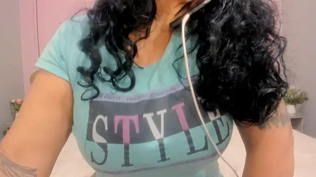 valeriasexxx online show from February 21, 7:43 pm