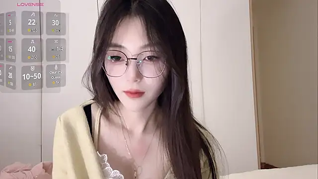 Snapshot of Sweet-Angel999 chatting on January 22, 5:38 pm Sweet-Angel999 online show from January 22, 5:38 pm