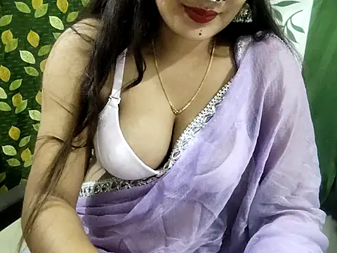 Snapshot of Aarvi_Arora chatting on February 8, 11:44 am Aarvi Arora online show from February 8, 11:44 am