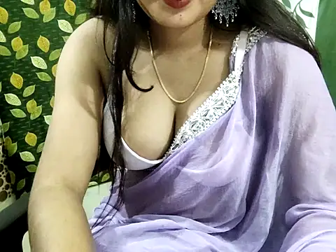 Snapshot of Aarvi_Arora chatting on February 19, 3:05 pm Aarvi Arora online show from February 19, 3:05 pm