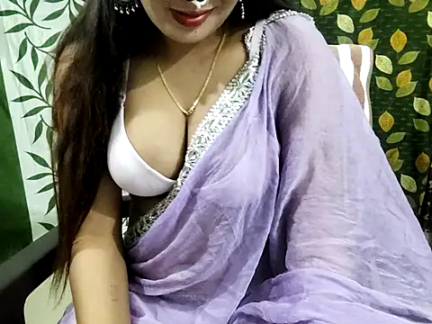 Snapshot of Aarvi_Arora chatting on March 7, 9:18 am Aarvi Arora online show from March 7, 9:18 am