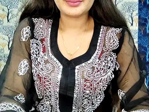 Snapshot of Aarvi_Arora chatting on December 3, 11:30 am Aarvi Arora online show from December 3, 11:30 am