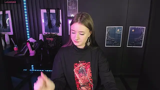 Snapshot of Lily_Moonlight chatting on January 14, 8:41 am Lily Moonlight online show from January 14, 8:41 am