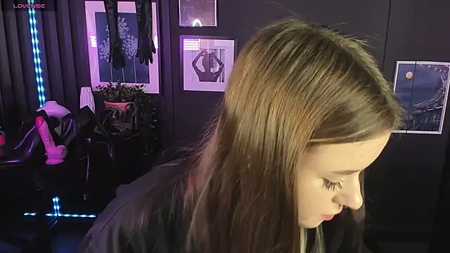 Snapshot of Lily_Moonlight chatting on January 14, 11:42 am Lily Moonlight online show from January 14, 11:42 am