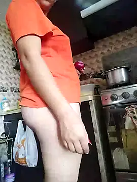 Snapshot of Im_Alma_ chatting on December 9, 5:52 pm Im Alma online show from December 9, 5:52 pm