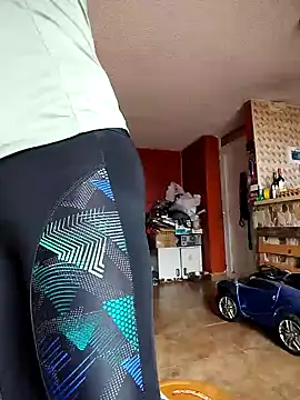 Snapshot of Im_Alma_ chatting on March 17, 1:18 pm Im Alma online show from March 17, 1:18 pm