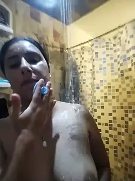 Snapshot of Im_Alma_ chatting on February 20, 8:53 pm Im Alma online show from February 20, 8:53 pm