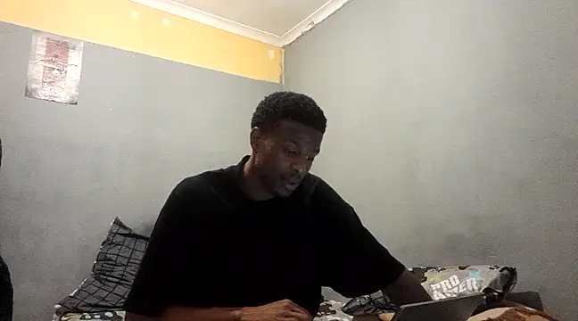 Snapshot of Amazea24 chatting on February 11, 8:52 pm Amazea24 online show from February 11, 8:52 pm